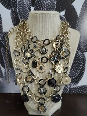 NWT Gorgeous Chico's Multi-Layer Gold Black Coin Necklace Bib Drama Club Mobwife